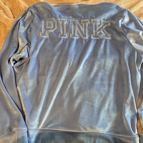 Pink velvet hoodie - Picture 2 of 4